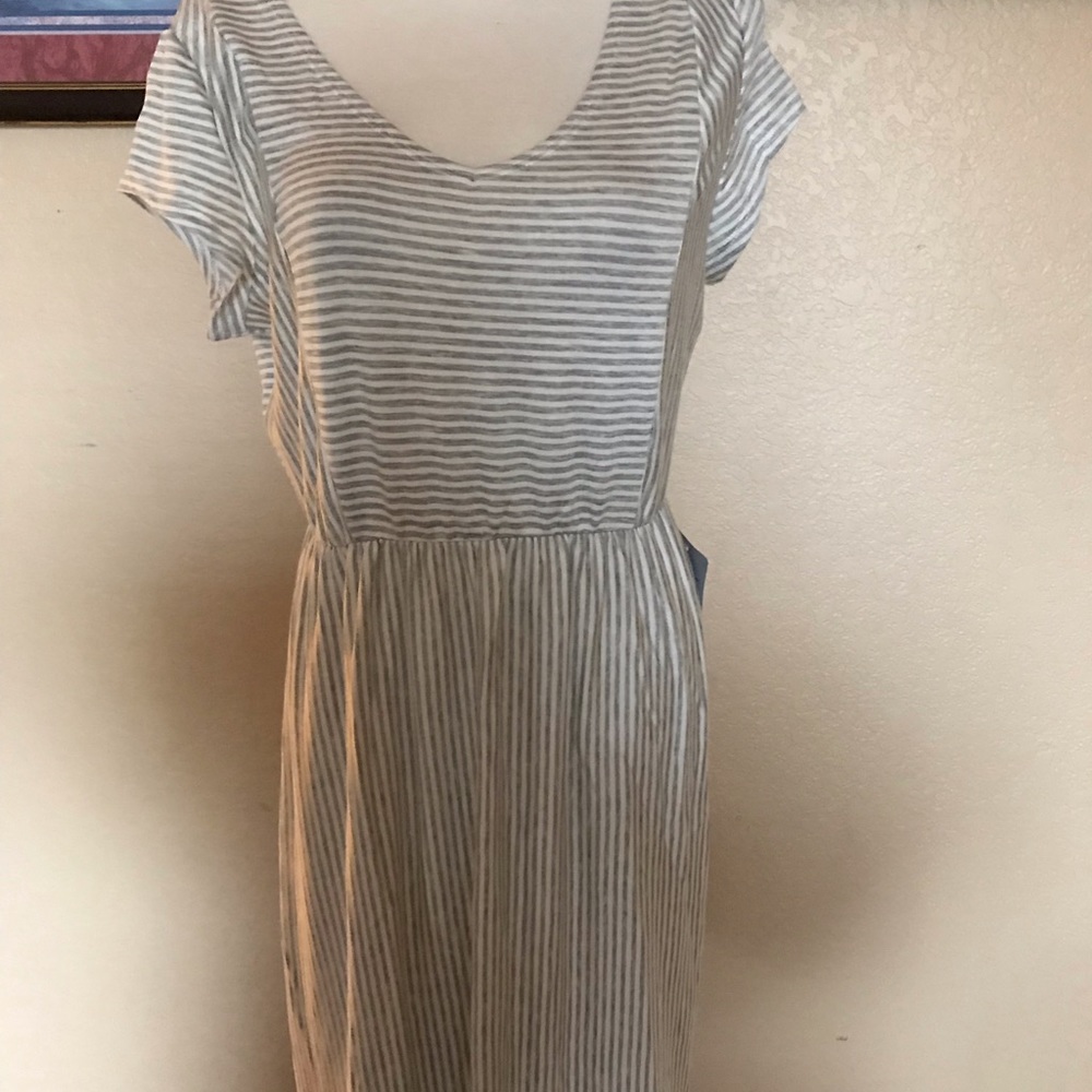 Dress-SOLD - Picture 2 of 3